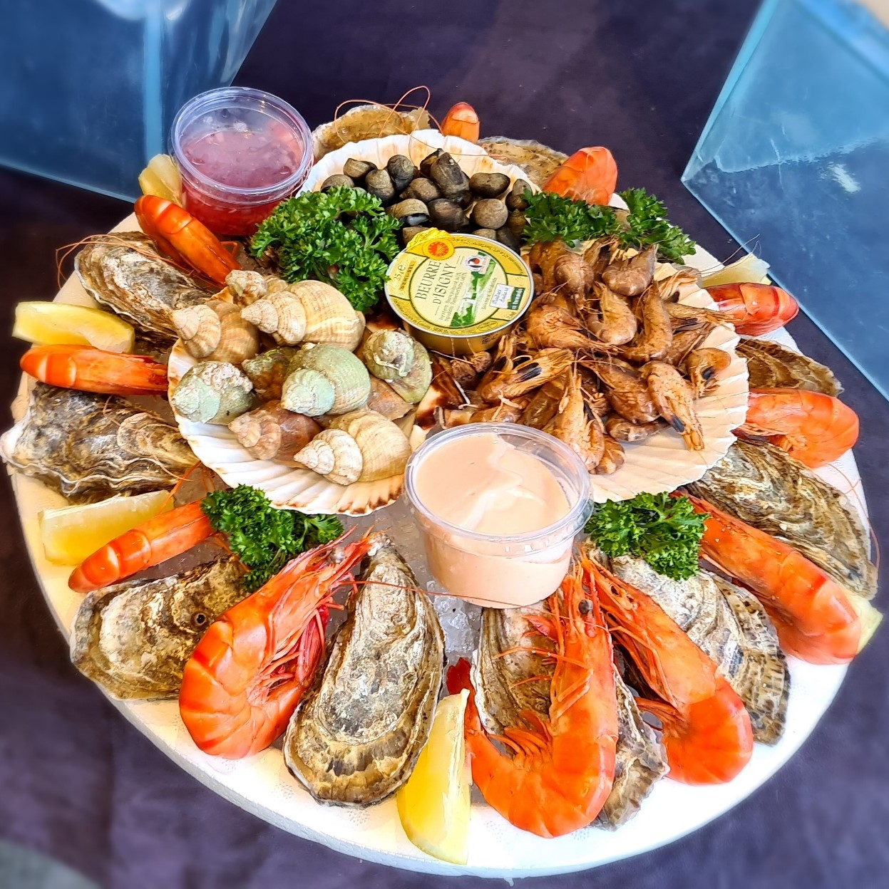 Epicerie du Pont de Chailly Poissonnerie Plateaux fruits de mer
